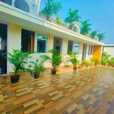 S3 Beach House Puducherry Exterior foto