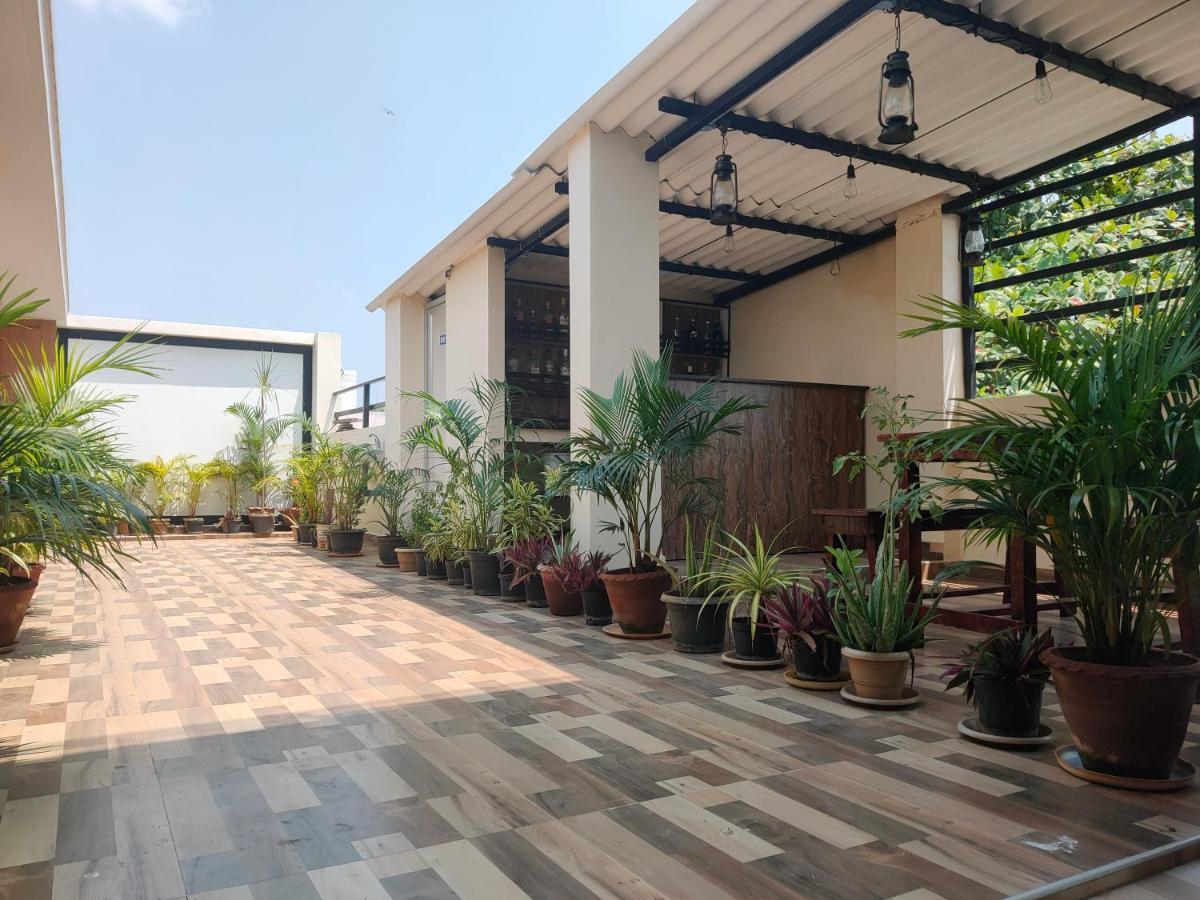 S3 Beach House Puducherry Exterior foto