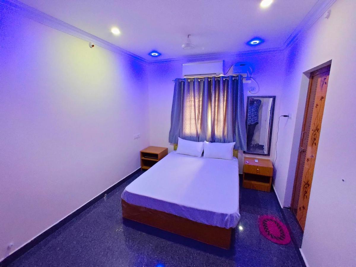 S3 Beach House Puducherry Exterior foto